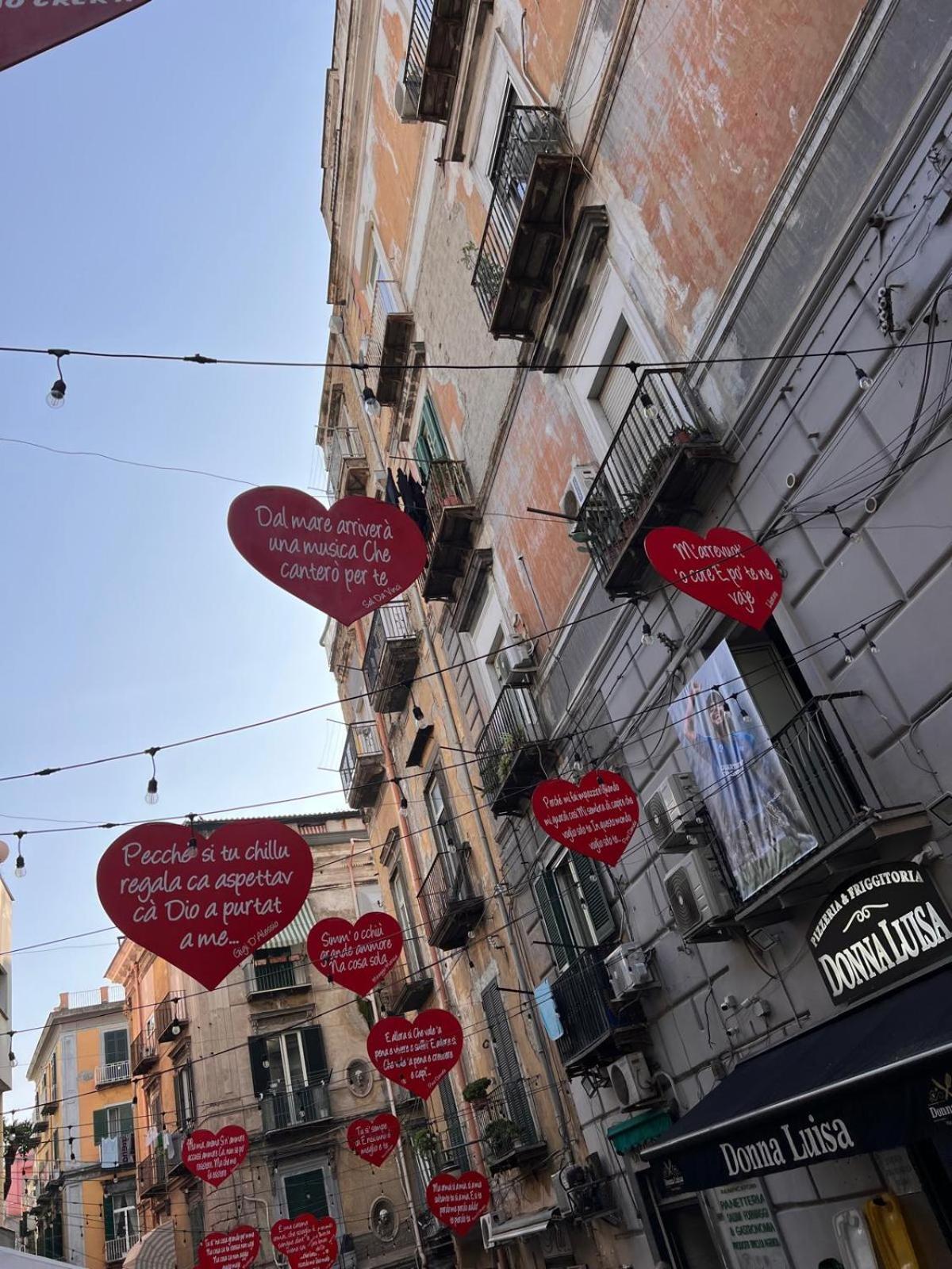 Vila Casa Tolentino Al Centro Di Napoli Exteriér fotografie